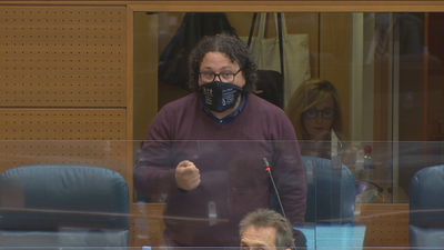 La izquierda anuncia acciones legales contra el voto "fraudulento" de la Ley del Suelo