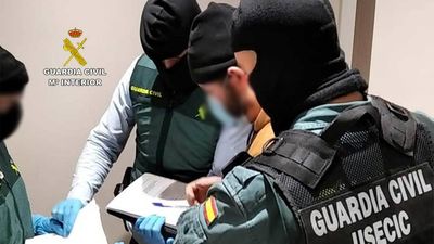 Detenido en Madrid un yihadista que contaba con manuales de armas y explosivos