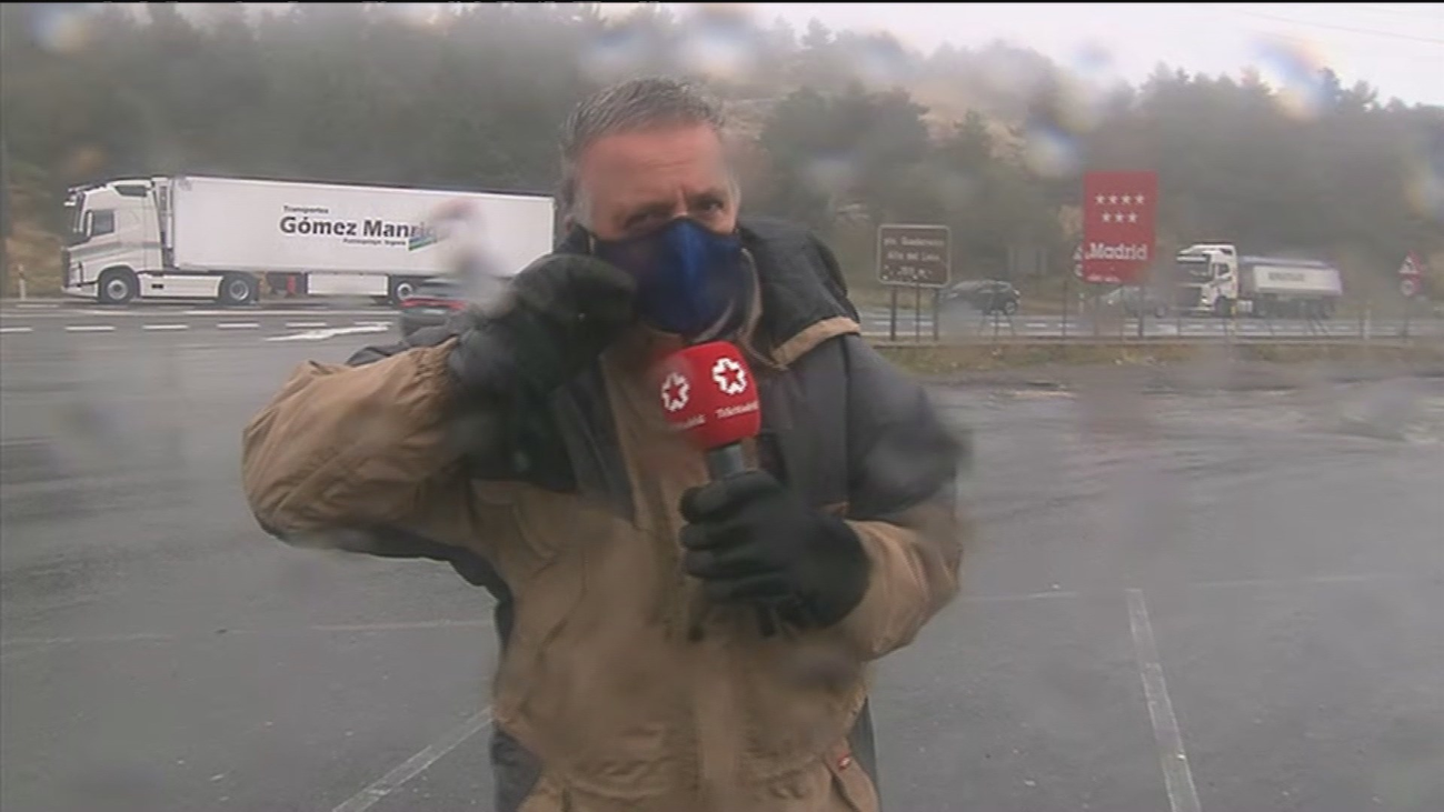 El viento de la borrasca 'Álex' golpea con fuerza en Madrid