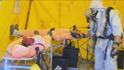 Así  forma el Samur a sus voluntarios  para la intervención sanitaria en ambientes de riesgo