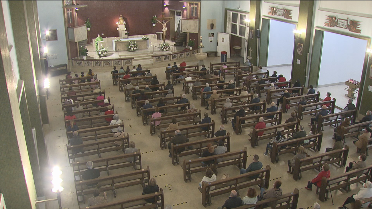 Vuelven las restricciones a las Iglesias, misas con un 30% de aforo