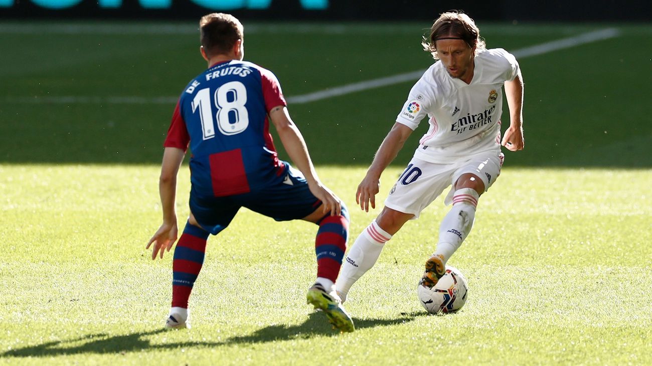Modric ante el Levante