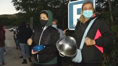 Los vecinos de Perales de Tajuña organizan una cacerolada contra los 'okupas'