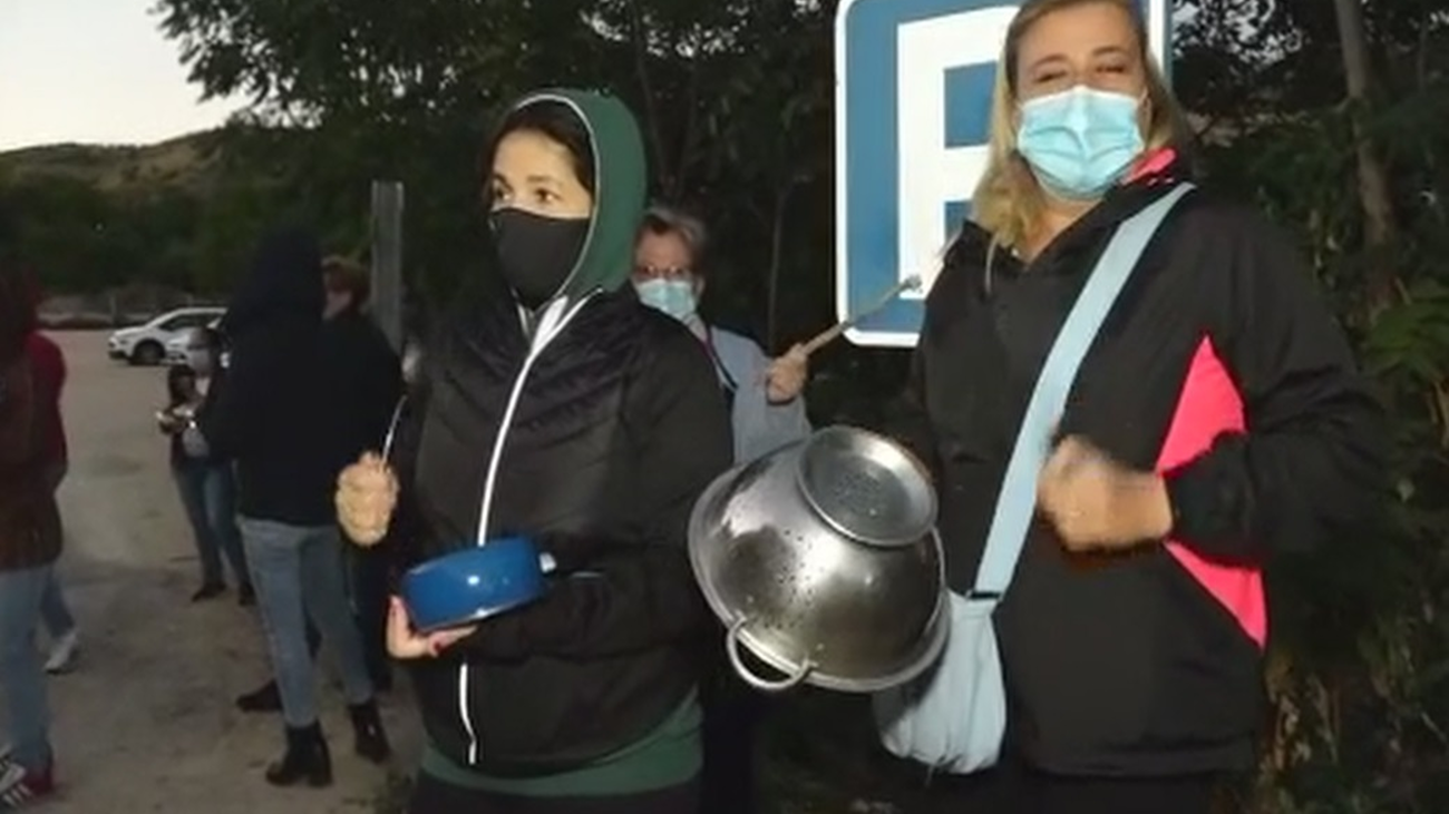 Los vecinos de Perales de Tajuña organizan una cacerolada contra los 'okupas'