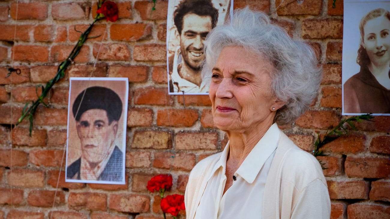 La actriz Marisa Paredes durante el rodaje de 'Las cartas perdidas'