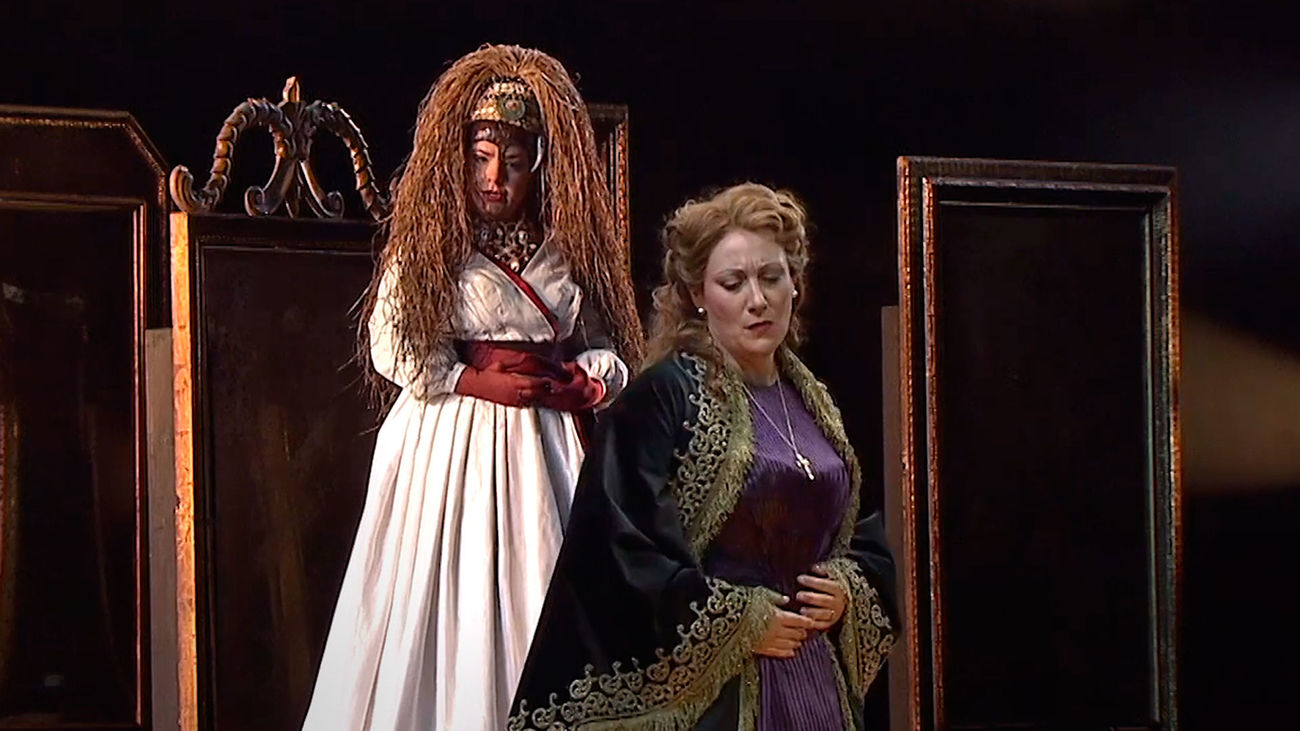 Imagen de la representación de la ópera 'Un ballo in maschera' en el Teatro Real de Madrid