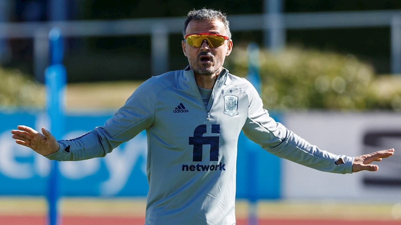 Luis Enrique: "No cambio el equipo que tengo por que hubiera una gran estrella"