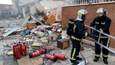 Una garrafa de acetona causa la explosión que destroza un chalet en San  Martín de la Vega