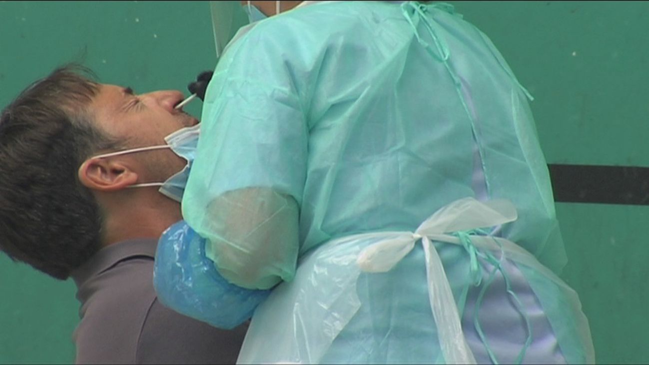 España registra 11.970 nuevos casos y 209 muertes más y ya supera los 900.000 contagios