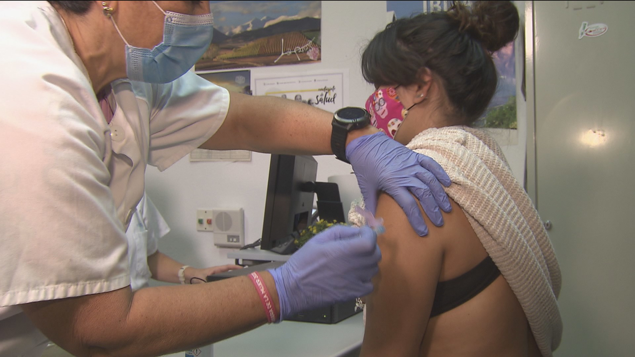 Comienza con masiva afluencia  la vacunación de la gripe en Madrid adelantada por la pandemia