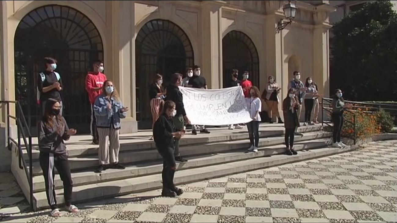 Sin clases presenciales en la Universidad por las fiestas descontroladas de los estudiantes