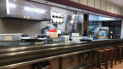 El bar Melo's y sus 'zapatillas' volverán a Lavapiés tras cerrar el pasado octubre