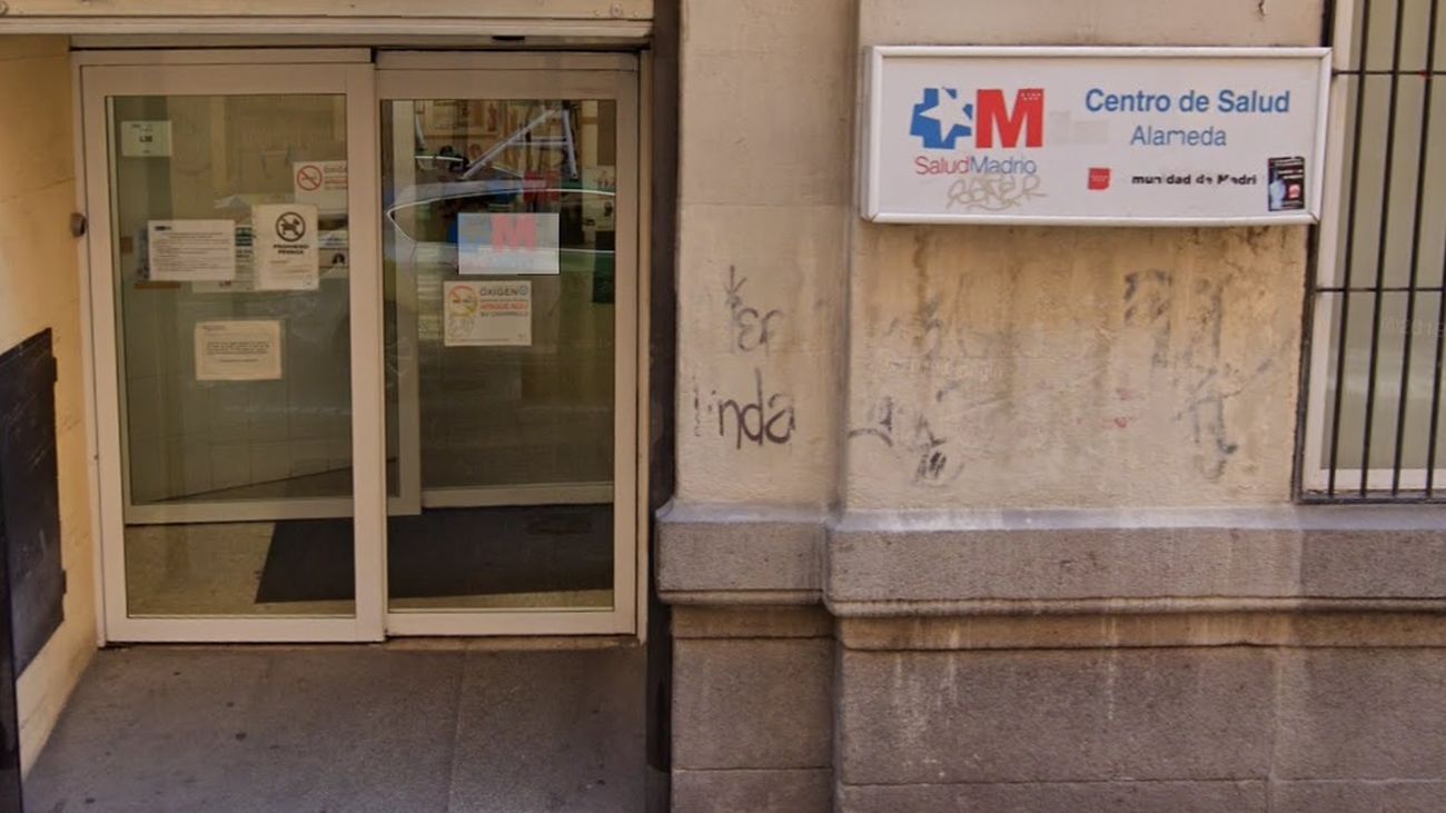 Entrada al Centro de Salud de la calle Alameda