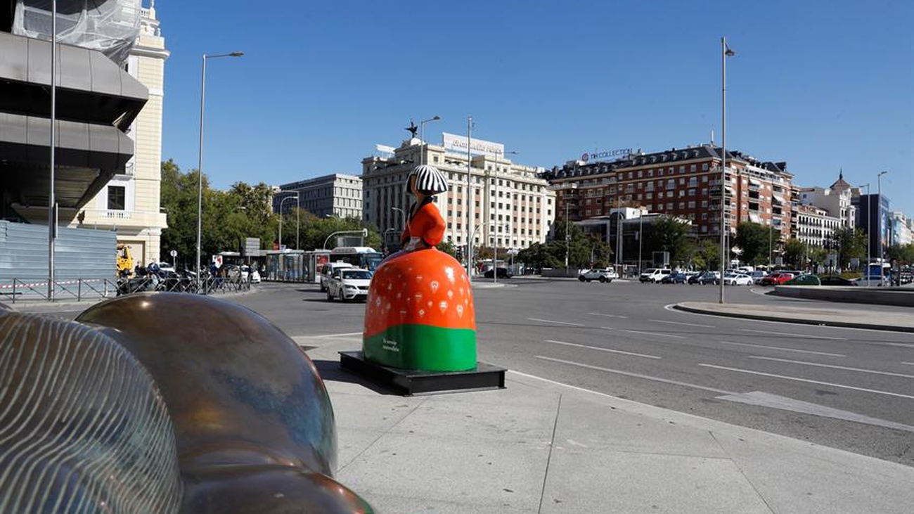 La sorpresa de encontrarte una menina cuando paseas por Madrid
