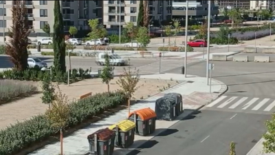 Los vecinos de la calle Blas de Lezo de Vicálvaro tienen miedo al cruzar la calle por las carreras ilegales de coches