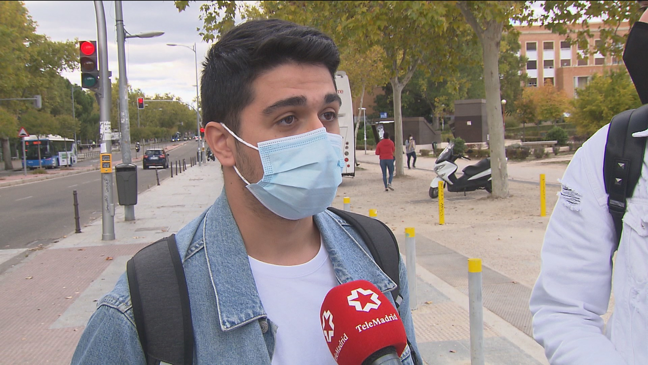 Proliferan las fiestas clandestinas en las casas por la llegada del frío