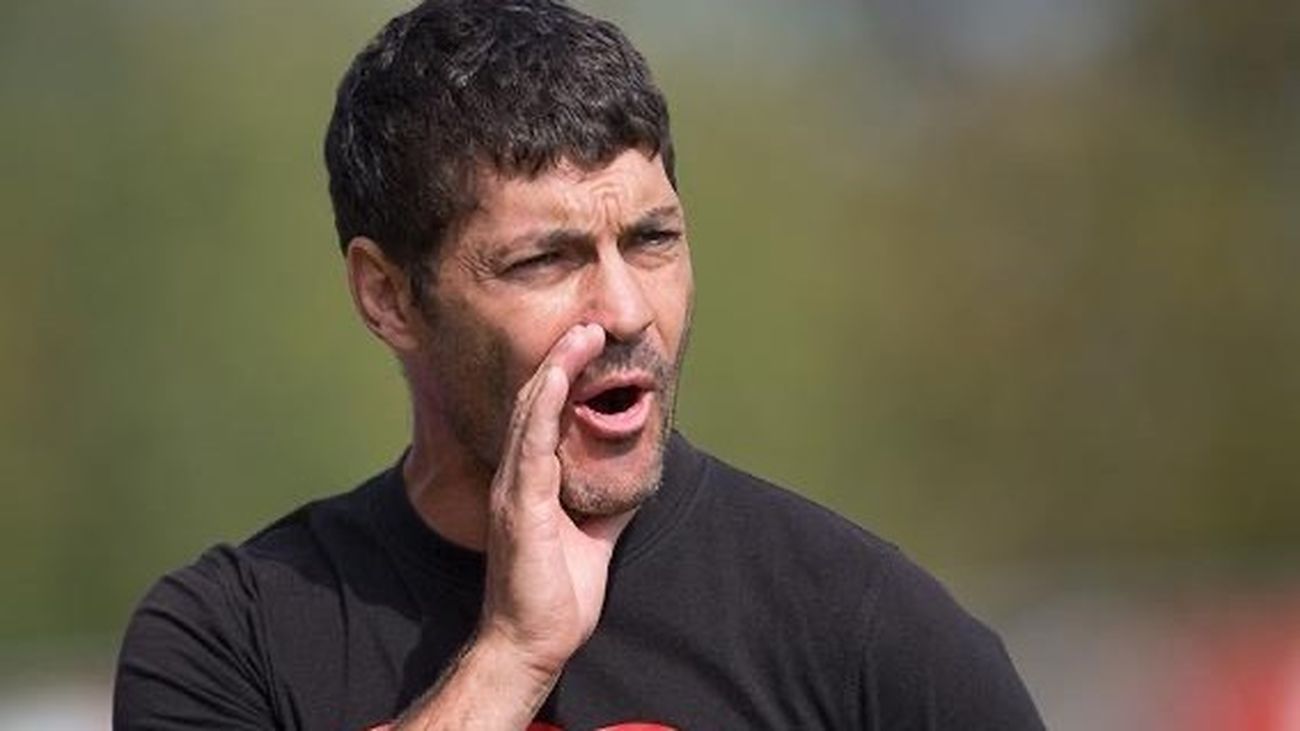 Inchausti: "El doblete de Copa es histórico para el club y los jugadores"