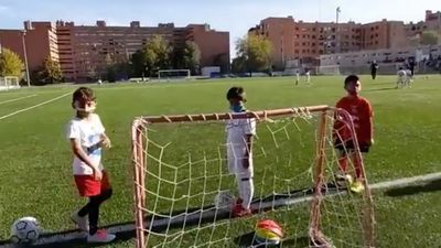 Prebenjamines del EDM San Blas, el primer entrenamiento de sus vidas