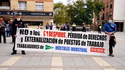 Los trabajadores de Móstoles Industrial SA marchan hasta el Ayuntamiento