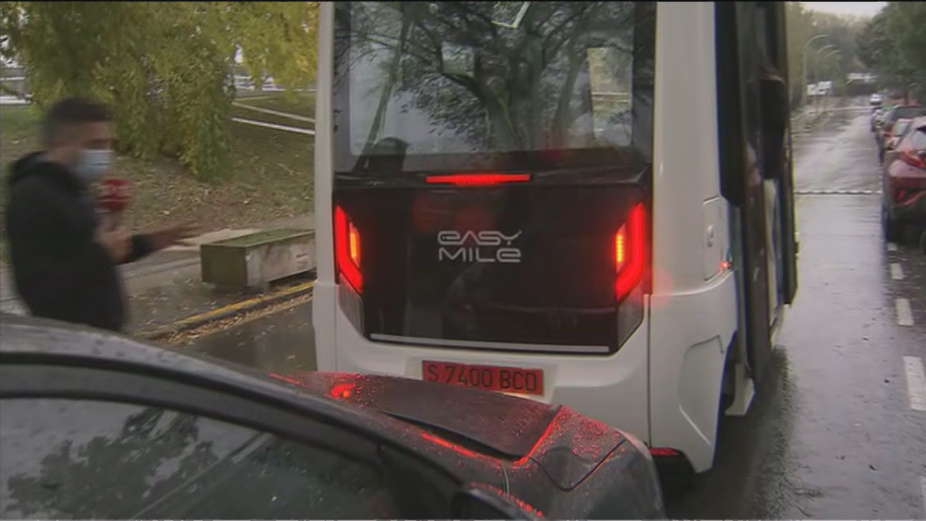 Accidentado estreno del bus ‘inteligente’ sin conductor de la Autónoma