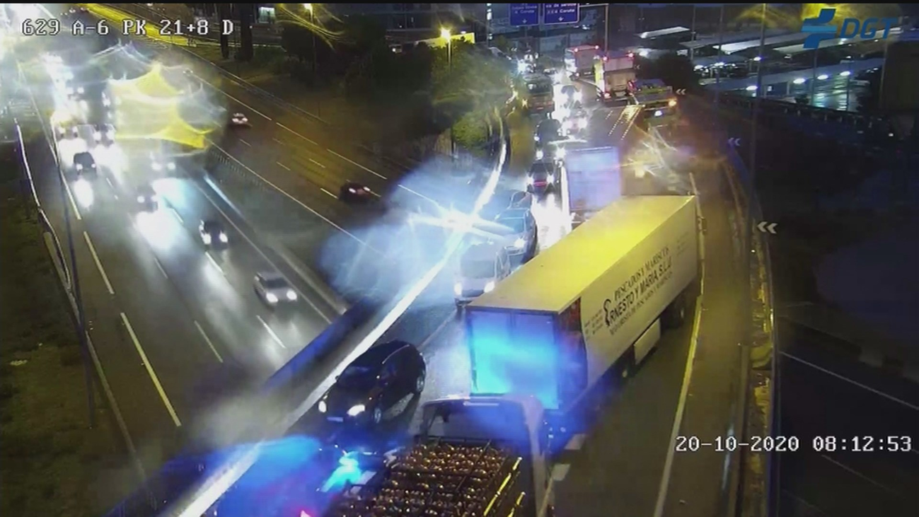 Varios accidentes por la lluvia cortan la A-1 y la M-50 y congestionan el tráfico de entrada a Madrid