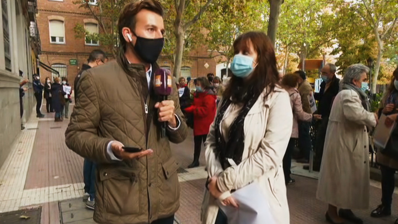 Polémica entre vecinos y hosteleros por las terrazas de Ponzano