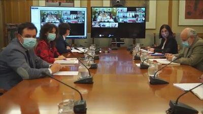 Gobierno y Comunidades aplazan la decisión sobre el toque de queda