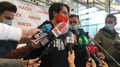 De la Red: "Echar a Zidane si pierde el sábado sería de locos"