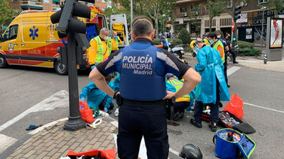 Agentes de la Policía Municipal reaniman a un hombre 89 que sufrió un infarto en Ciudad Lineal