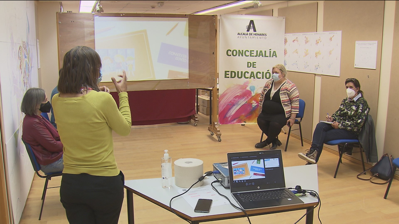 Alcalá imparte a los centros educativos ciclos de formación para sus coordinadores COVID
