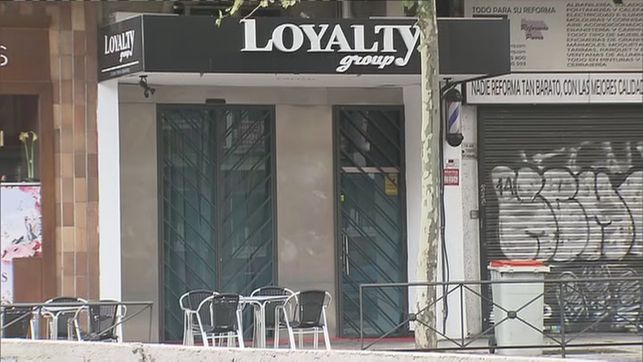 Dejan encerrados a una veintena de jóvenes durante cinco horas en una fiesta ilegal en Madrid