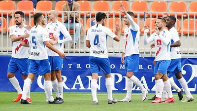Rayo Majadahonda y Navalcarnero, líderes en Segunda B