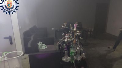 Desalojado un local en Pinto con más de 25 personas sin mascarilla, fumando y bailando