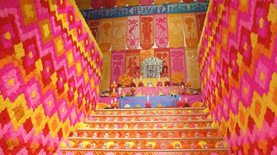 La Casa de México, dentro de un área restringida