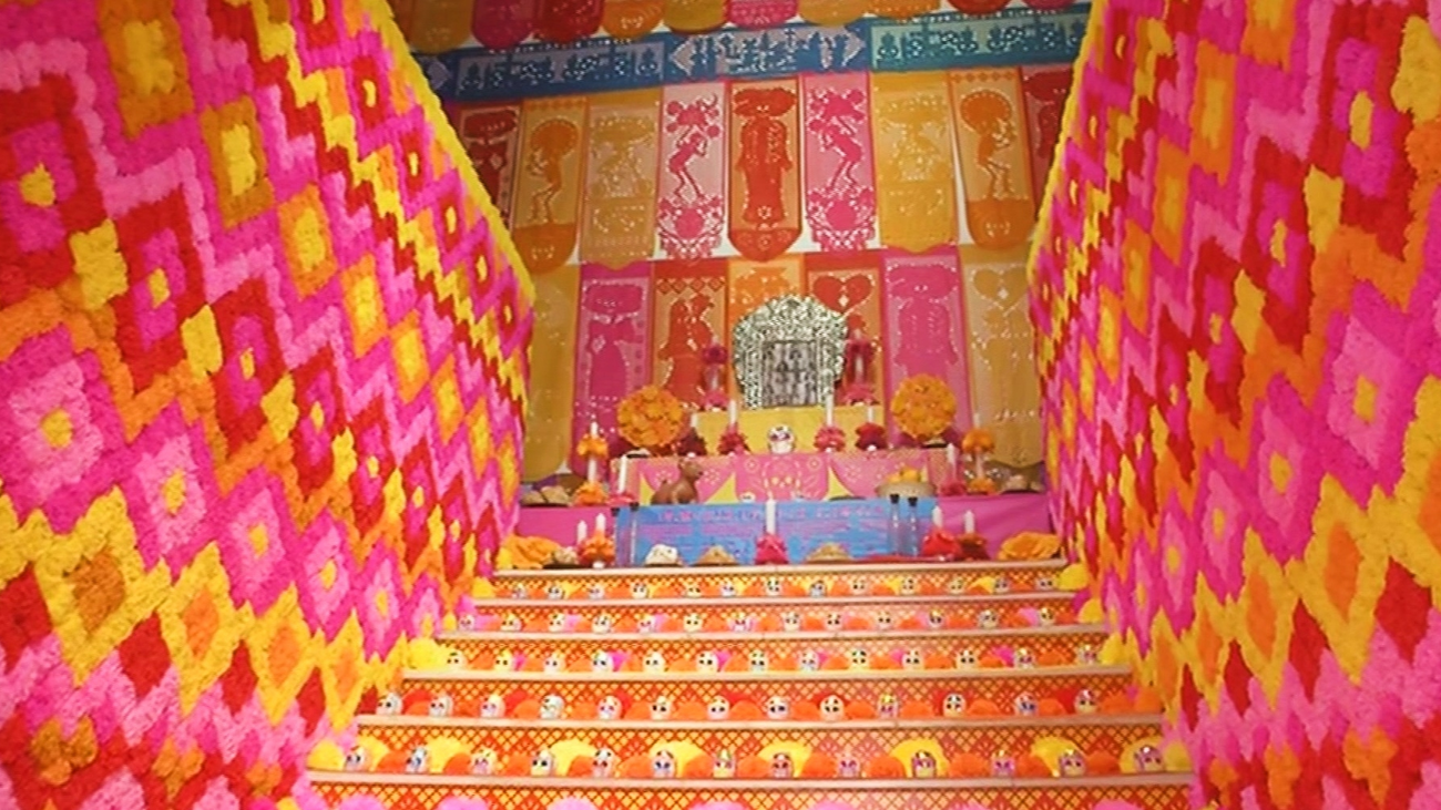 La Casa de México, dentro de un área restringida