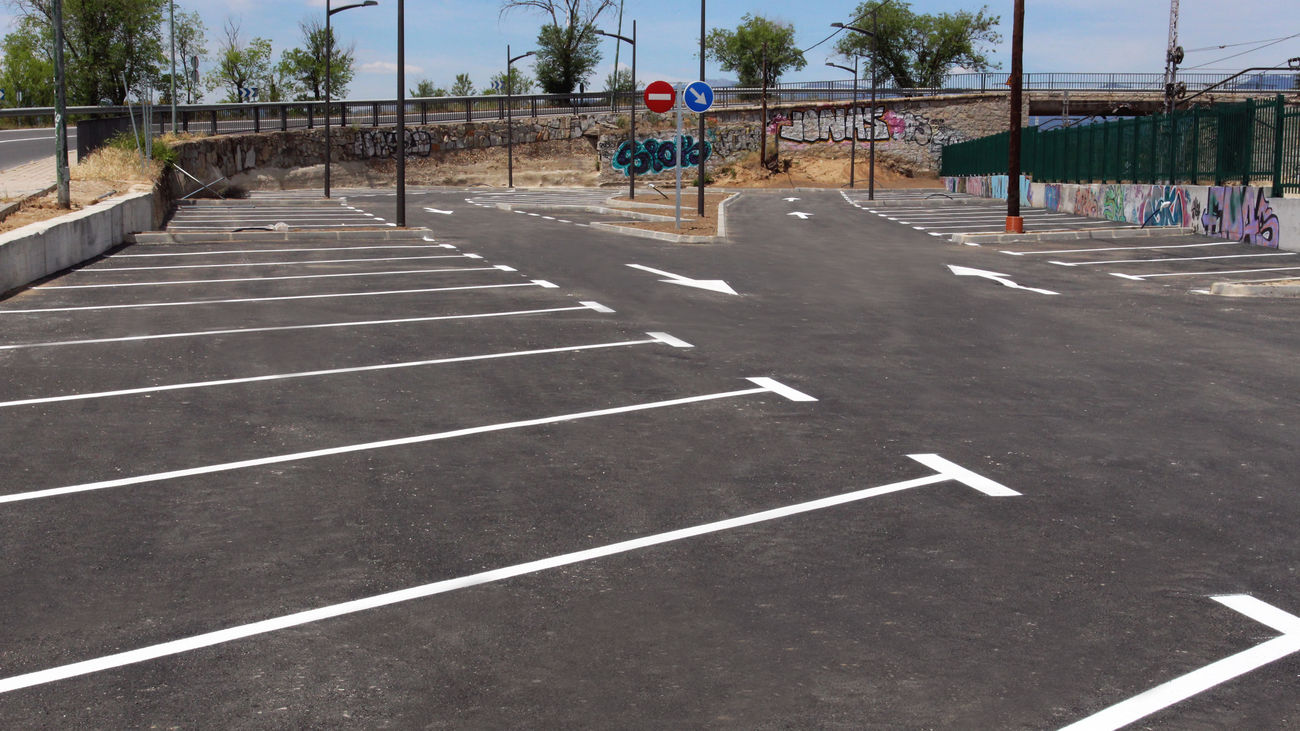 Los vecinos de Barajas, enfrentados por la construcción de un aparcamiento