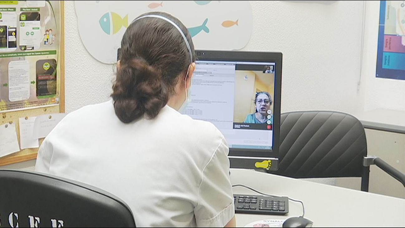 Aumentan las consultas médicas telemáticas en los hospitales de Cataluña por el coronavirus