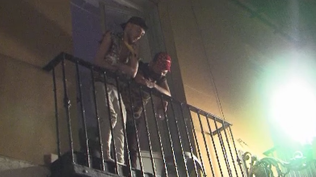 Destapamos una fiesta ilegal con personas sin mascarilla en el centro de Madrid