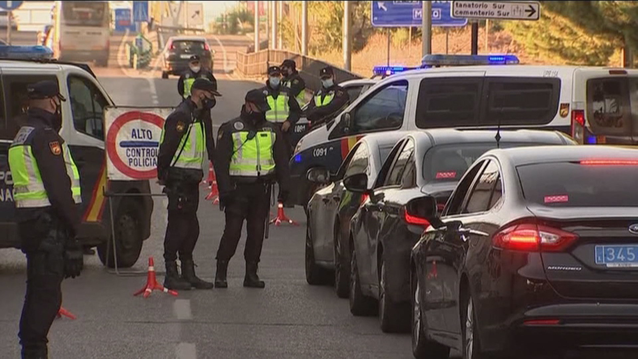 Ayuso: "Tal y como está ahora mismo el virus en Madrid, sí que podríamos seguir abiertos"