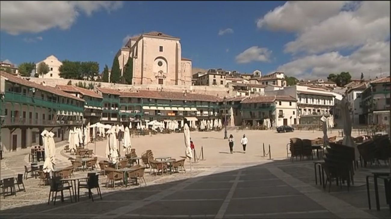 Los hosteleros de los municipios de Madrid buscan alternativas ante las restricciones del Covid
