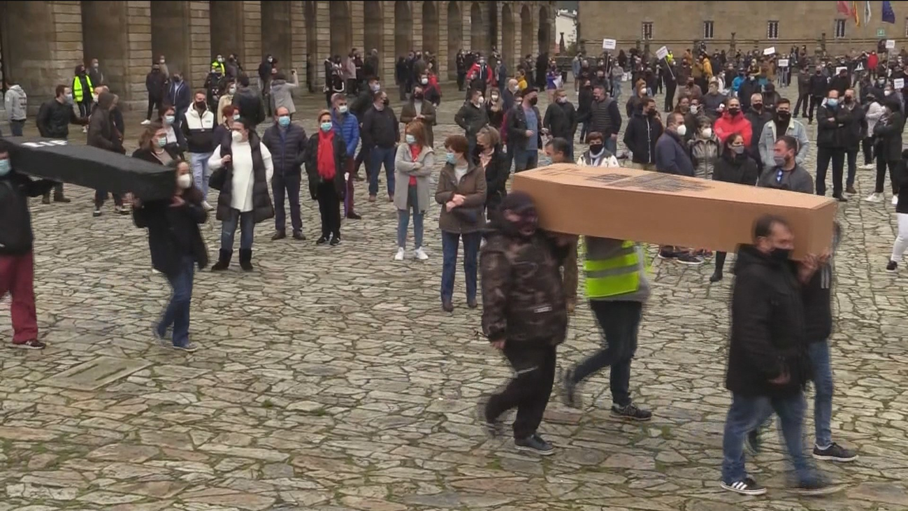 Más comunidades se plantean el cierre mientras crecen las protestas en Sevilla, Asturias, Galicia y Cataluña