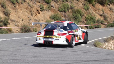 Espectáculo y colorido en la Subida a Santa María de la Alameda