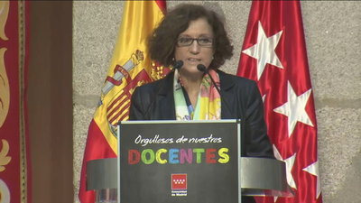 Madrid rinde homenaje a los docentes y celebra la baja incidencia del virus en los colegios