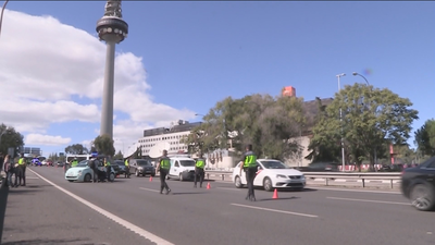 Los grupos de la izquierda critican la decisión de cierre y acusan a Ayuso de priorizar ideología frente a la salud