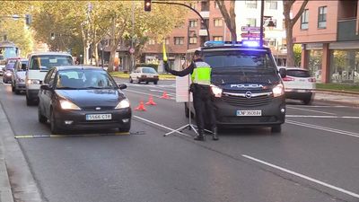 Vecinos denuncian que se aparca en zona del confinamiento perimetral de Pozuelo