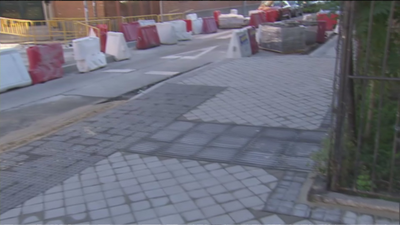 Quejas vecinales en Villaverde Bajo por la falta de aparcamientos tras la ampliación de las aceras