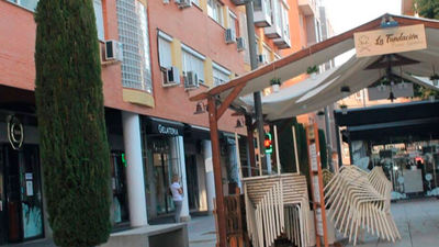 Los hosteleros de Parla podrán instalar terrazas hasta final de año sin necesidad de renovar licencia
