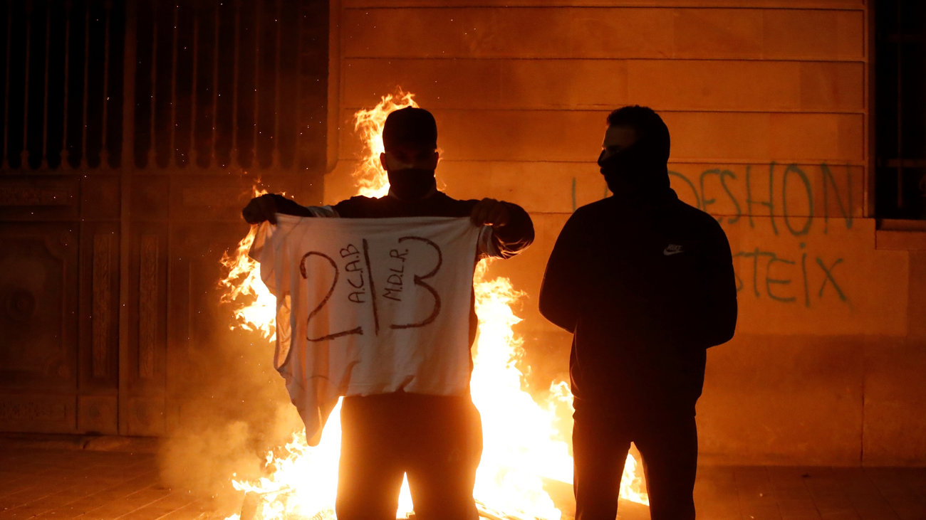 Un detenido por los incidentes en la protesta contra los desahucios en Barcelona
