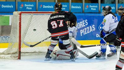 El SAD Majadahonda alcanza el liderato de la Liga Iberdrola de hockey hielo