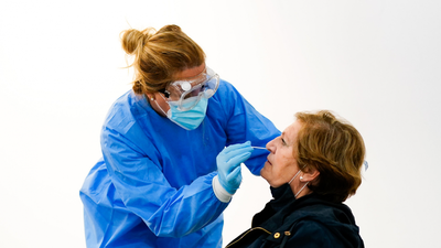 La Comunidad amplía a otras 17 zonas básicas sanitarias los test de antígenos